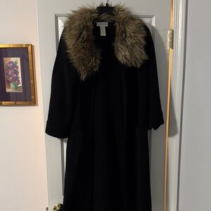 Elegant Black Sweater with Faux Fur Collar